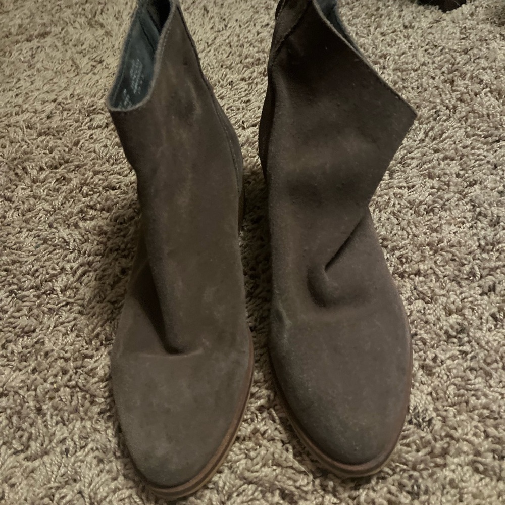 Steve Madden Taupe Heeled Boots